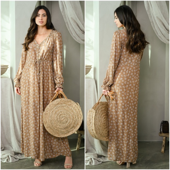 WOMEN'S LONG SLEEVE FLORAL MAXI DRESS - Picture 1 of 10